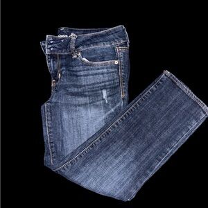 NWOT American Eagle Outfitters Blue Capri Jeans with Vintage Fading
